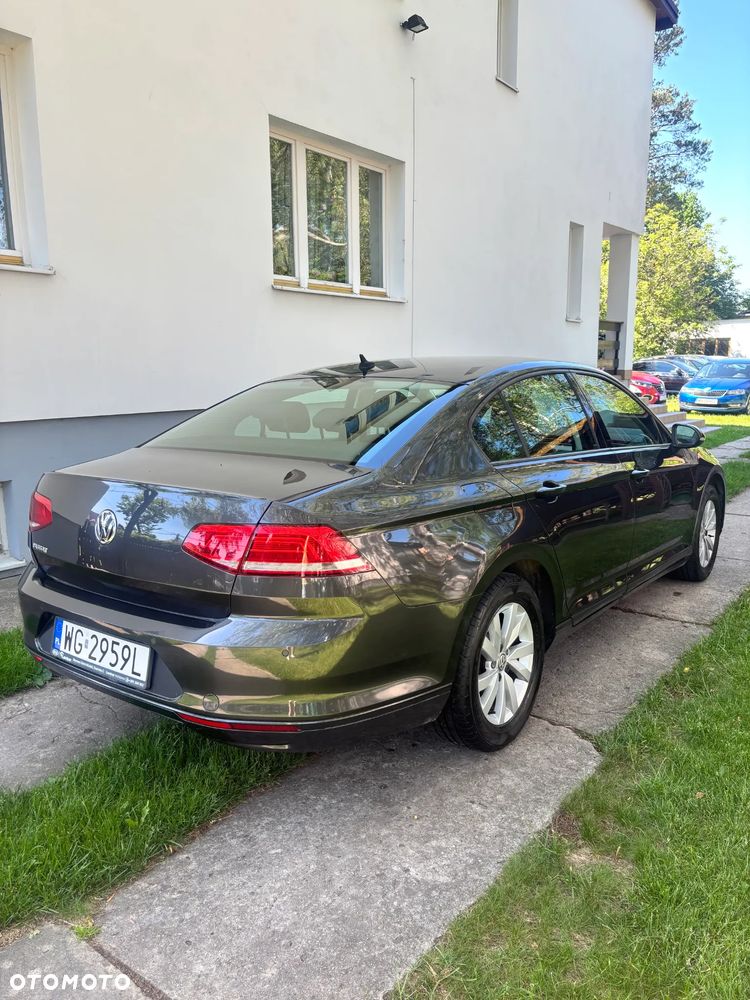 Volkswagen Passat ver-1-4-tsi-bmt-trendline - 4