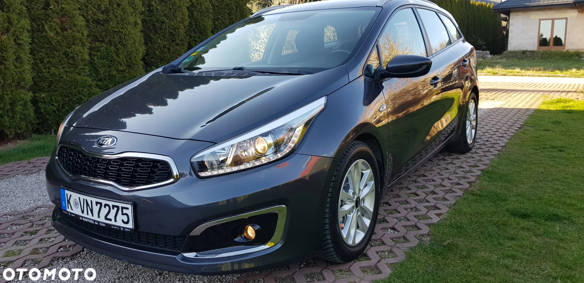 Kia Ceed 1.6 GDI Dream-Team Edition - 3