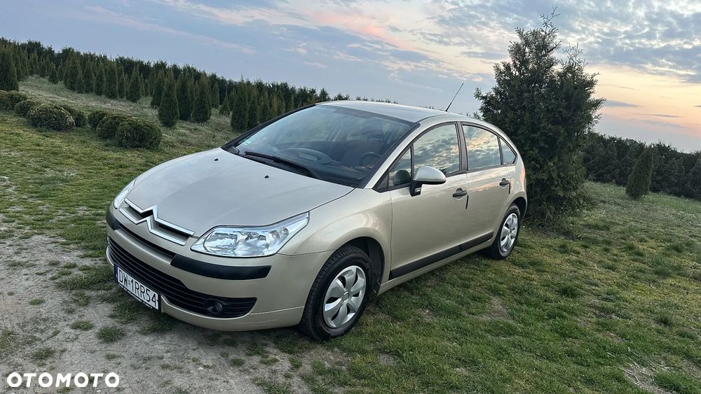 Citroën C4 1.4 16V Style - 27