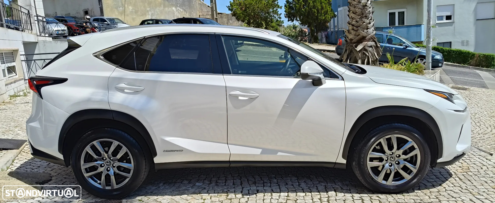 Lexus NX 300h Executive+ - 9