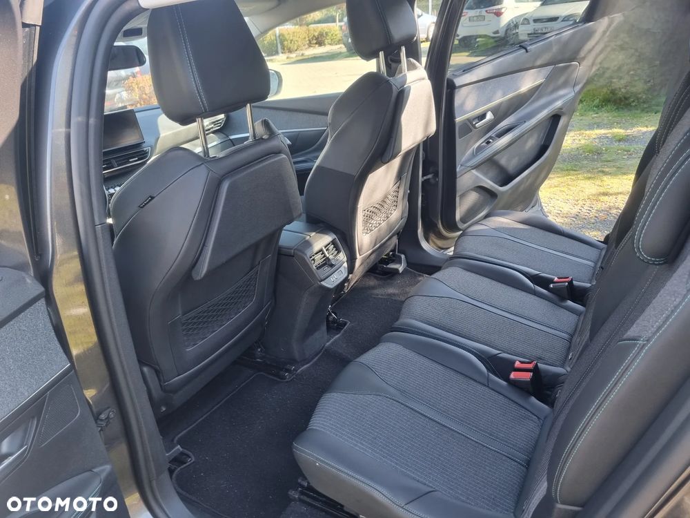 Peugeot 5008 1.2 PureTech Allure Pack S&S EAT8 - 24