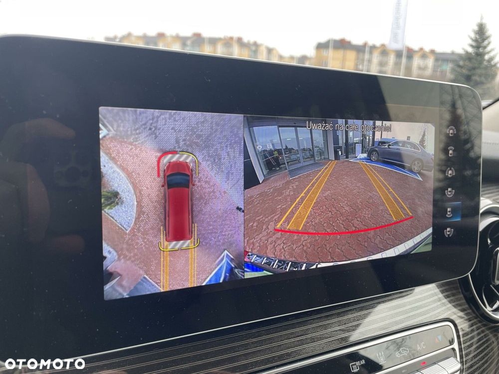 Mercedes-Benz EQV 300 60kWh - 10