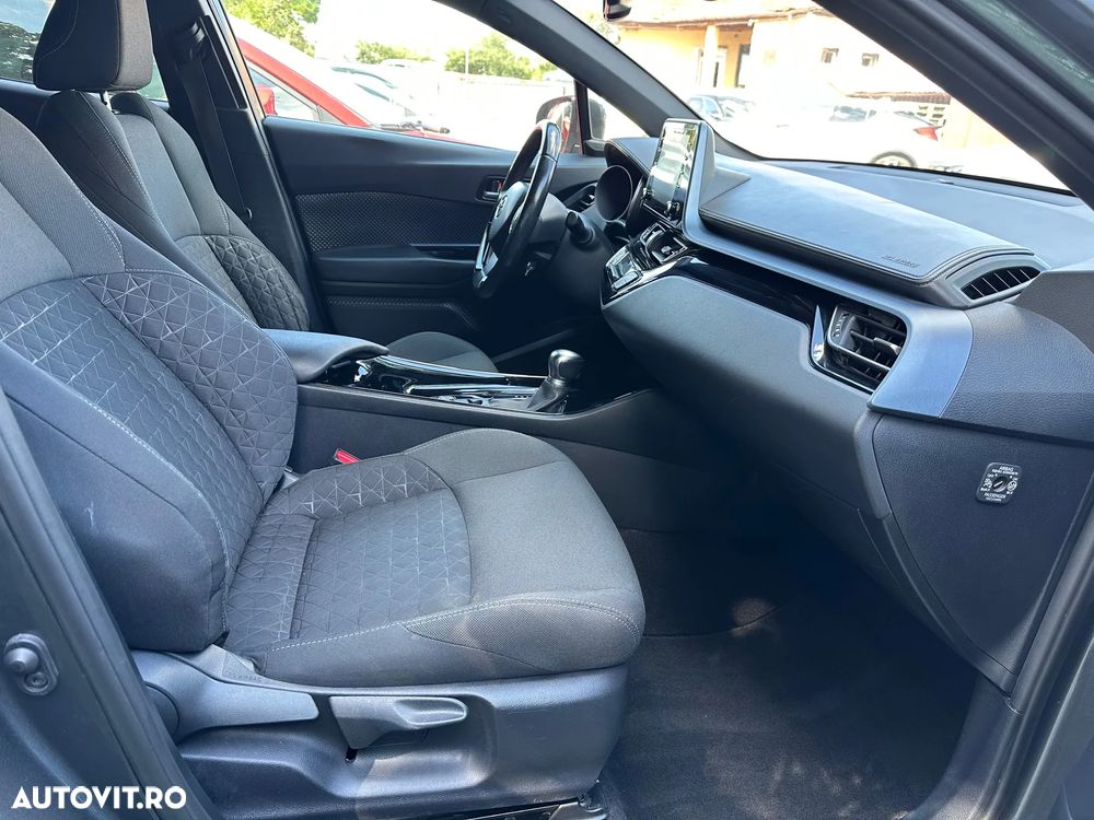 Toyota C-HR Hybrid Business-Edition - 22
