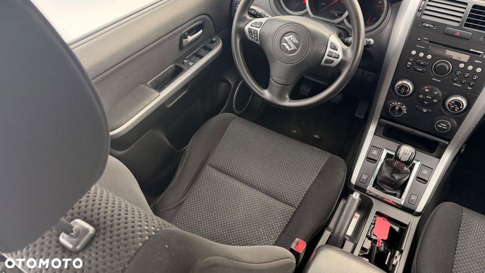 Suzuki Grand Vitara 1.9 DDiS Club - 7