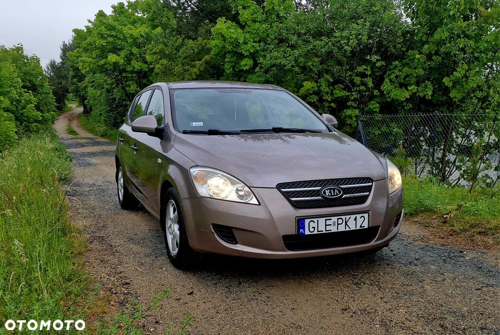 Kia Ceed - 2
