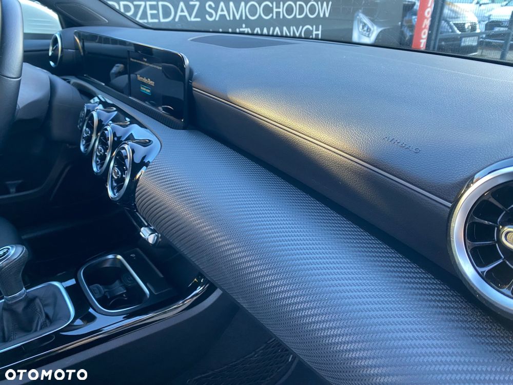 Mercedes-Benz Klasa A 180 d Style - 17