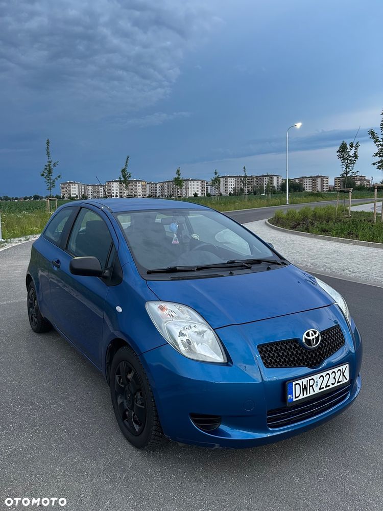 Toyota Yaris 1.0 Luna - 3