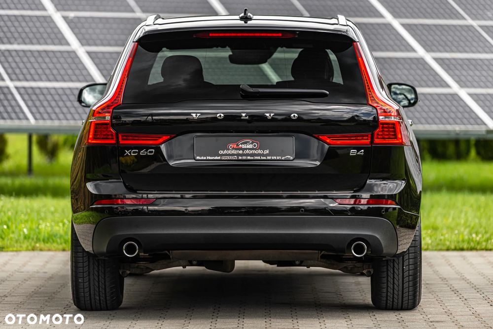 Volvo XC 60 B4 D Ultimate Dark - 17