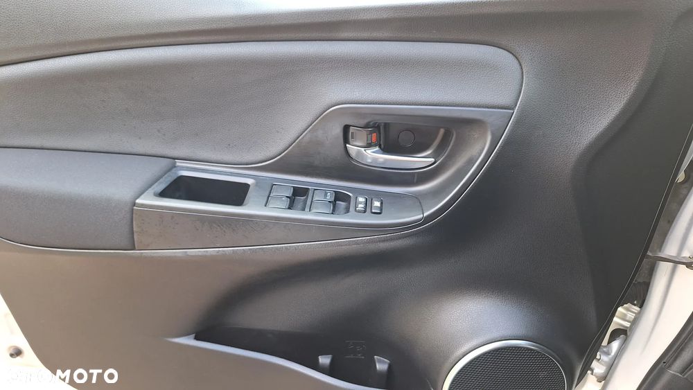 Toyota Yaris 1.5 VVT-i Y20 Club - 17