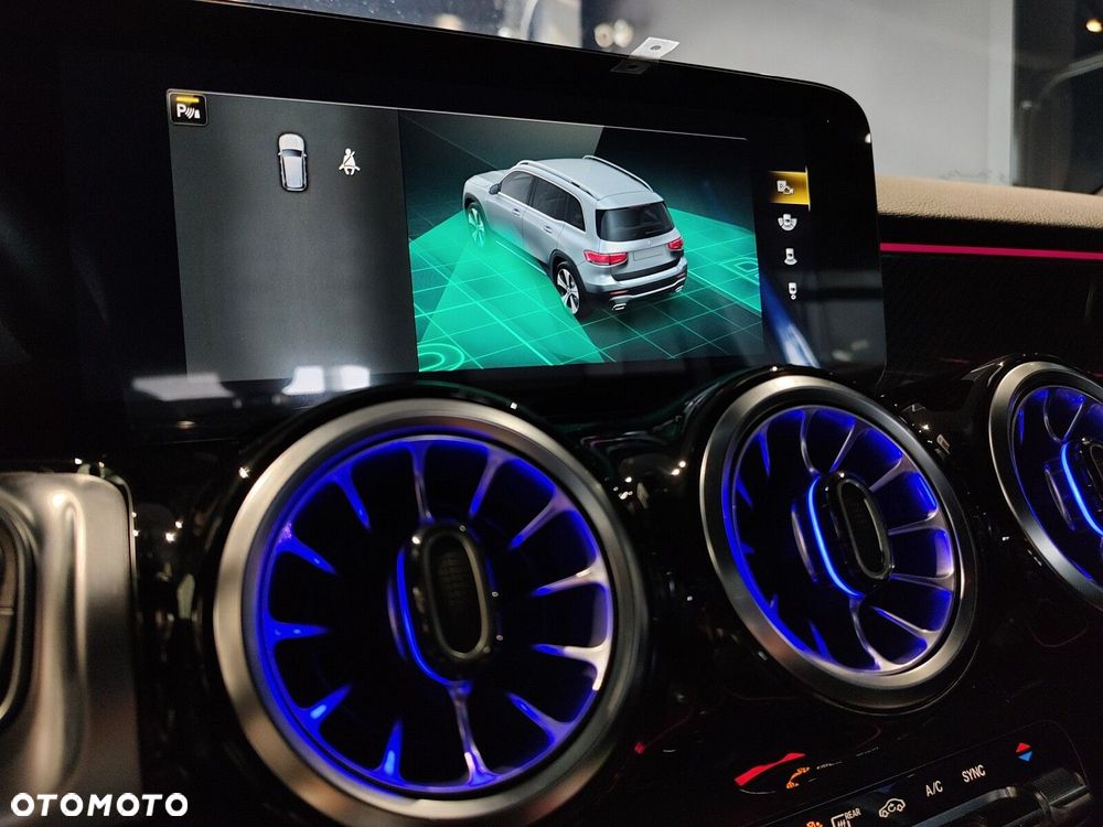 Mercedes-Benz GLB 200 AMG Line 7G-DCT - 13