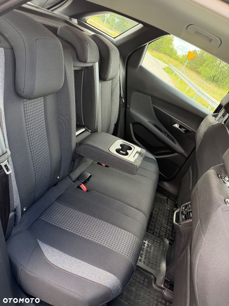 Peugeot 3008 1.2 PureTech Active S&S - 38
