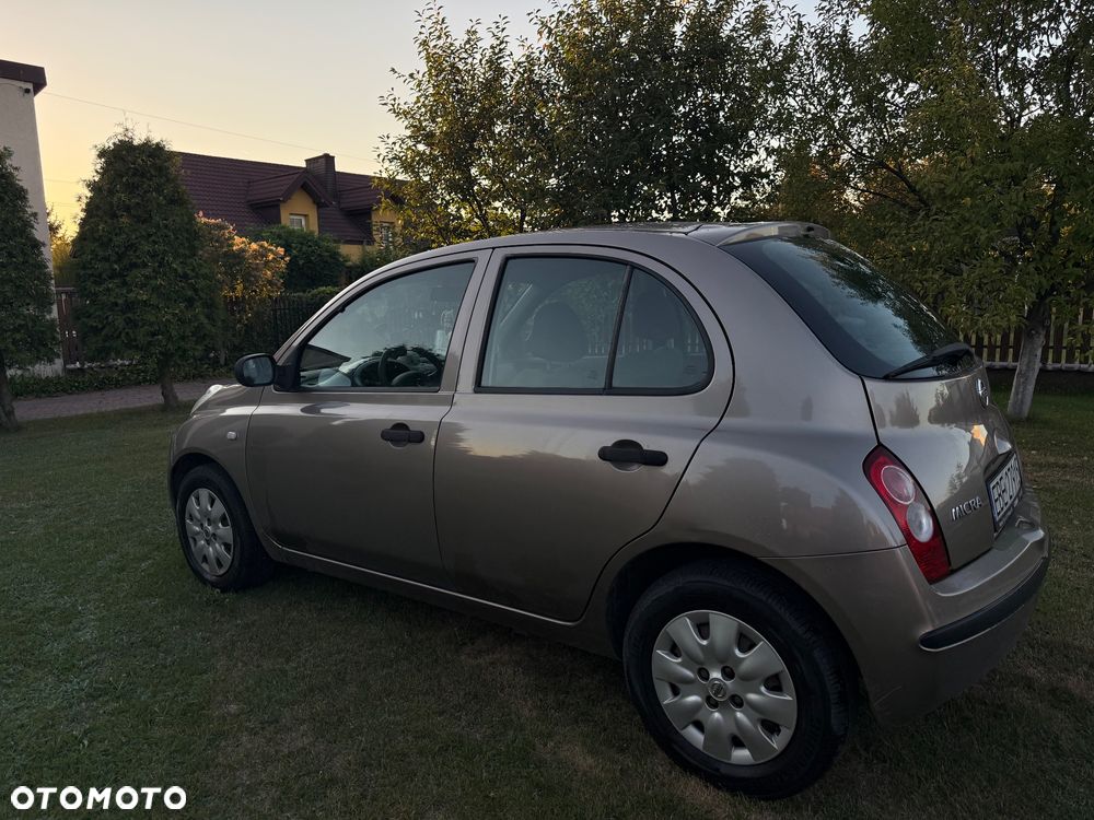 Nissan Micra - 2
