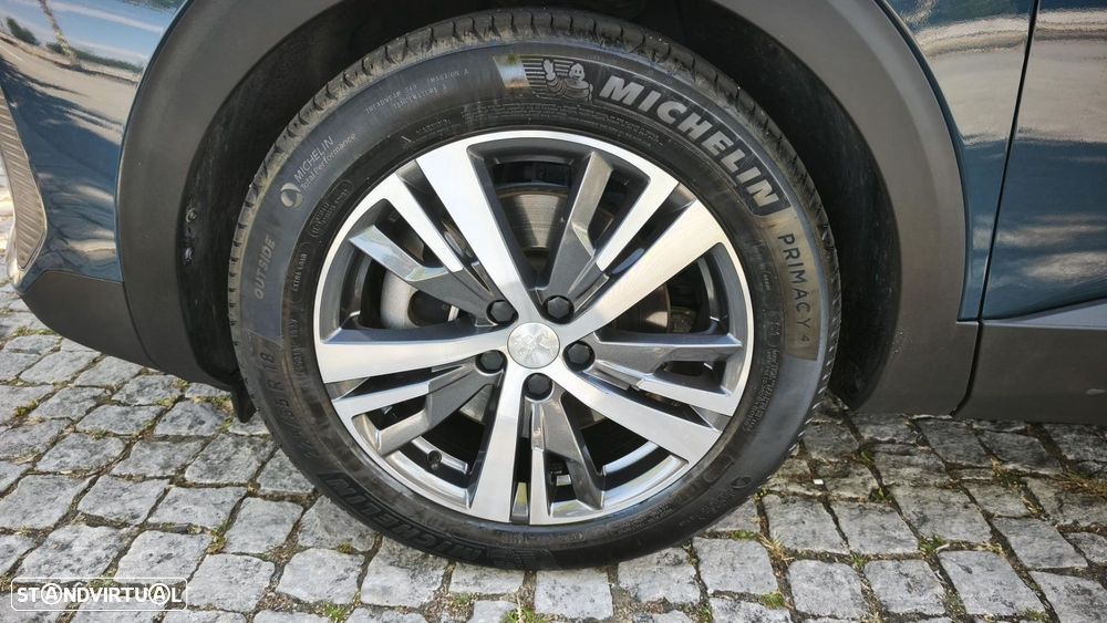 Peugeot 3008 1.6 Hybrid Allure Pack e-EAT8 - 44