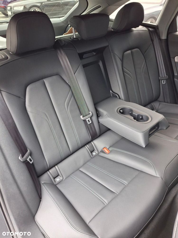 Audi A6 Avant - 18
