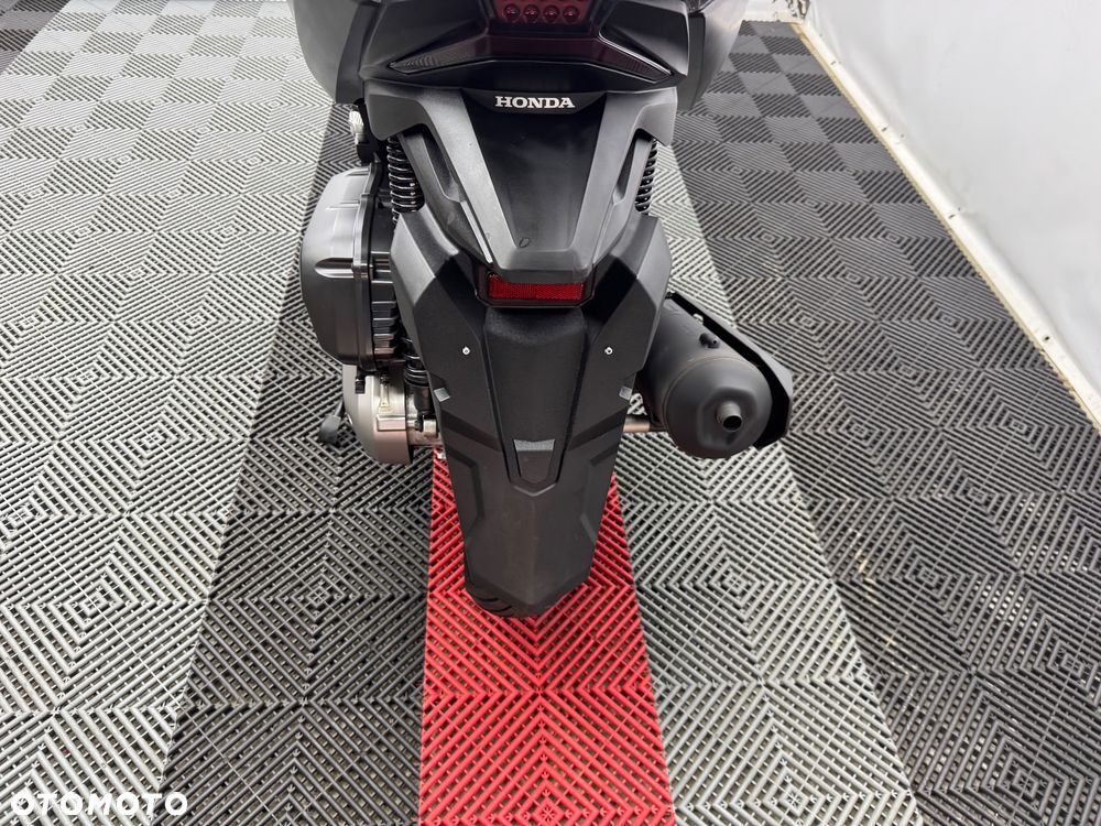 Honda NSS - 23