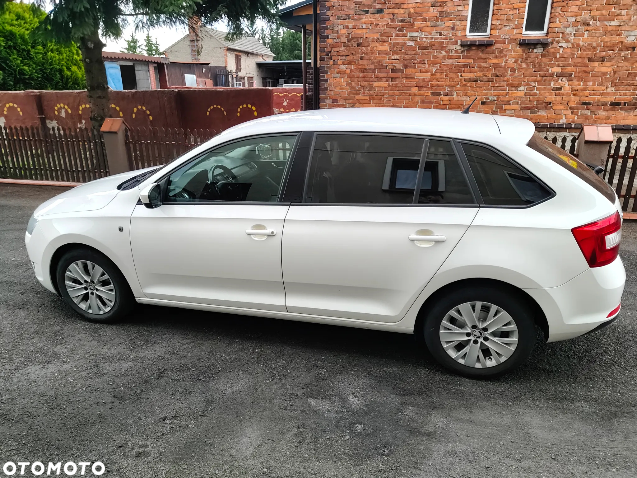 Skoda RAPID 1.2 Ambition Max - 5