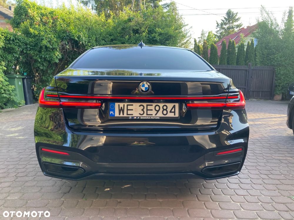 BMW Seria 7 730d xDrive mHEV sport - 7