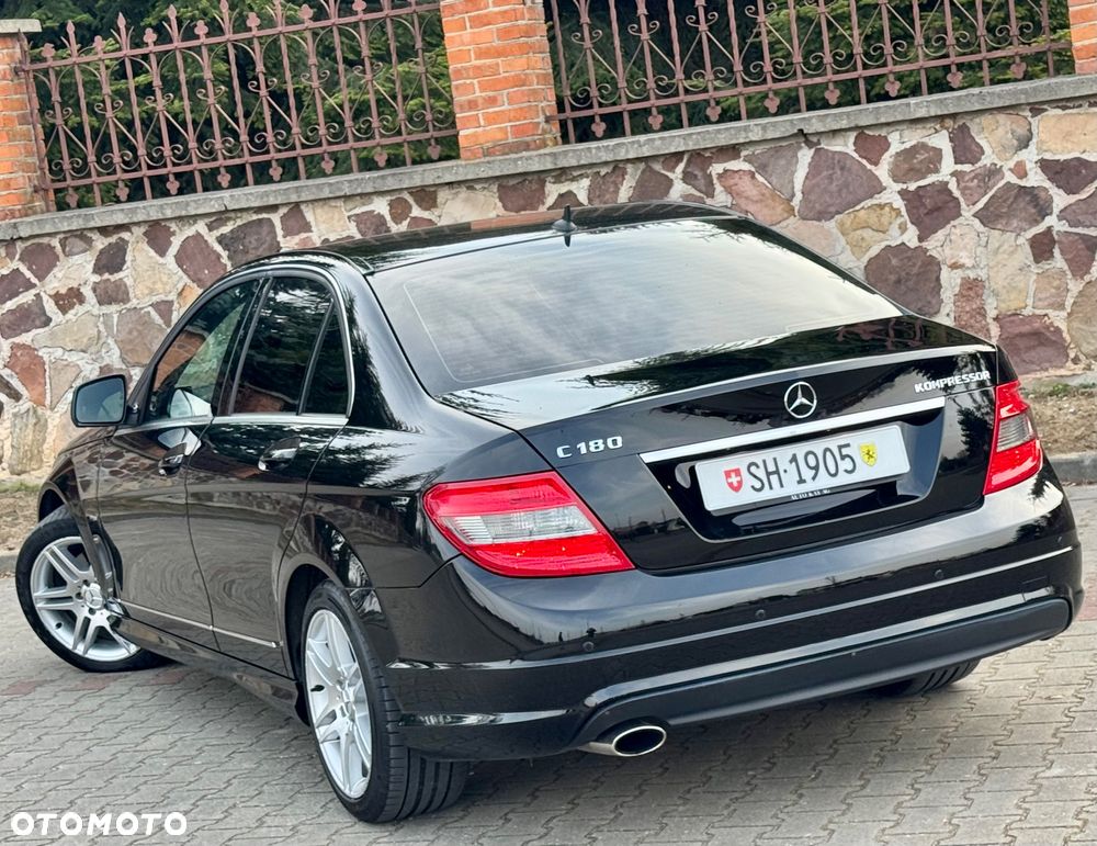 Mercedes-Benz Klasa C 180 BlueEFFICIENCY Avantgarde - 11