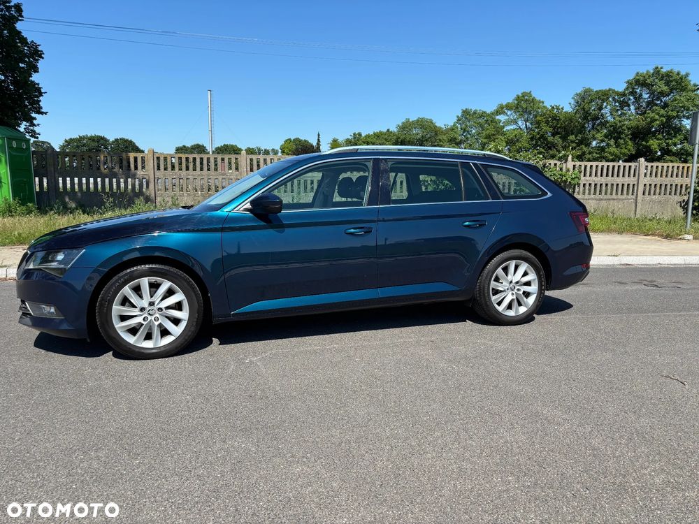 Skoda Superb 2.0 TDI Ambition - 4