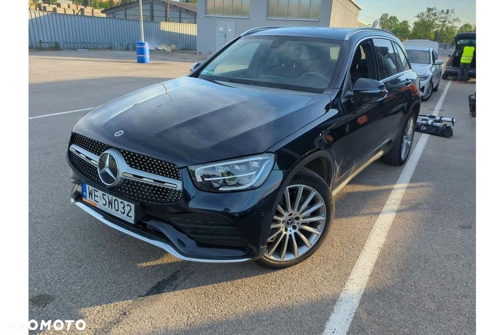Mercedes-Benz GLC - 1