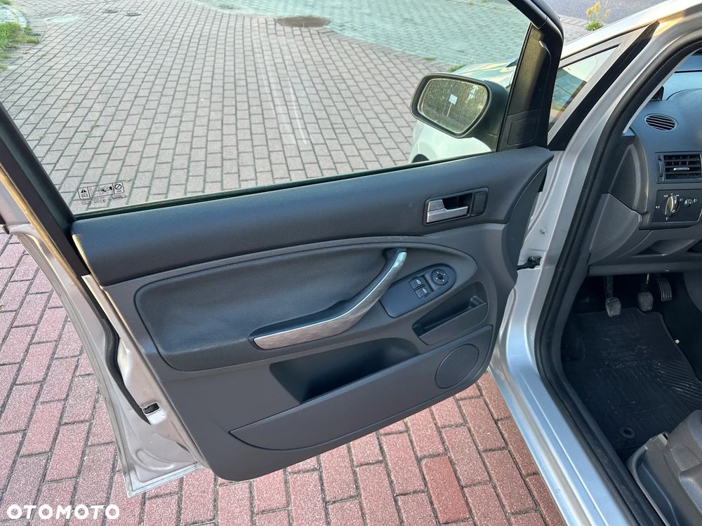 Ford C-MAX - 13