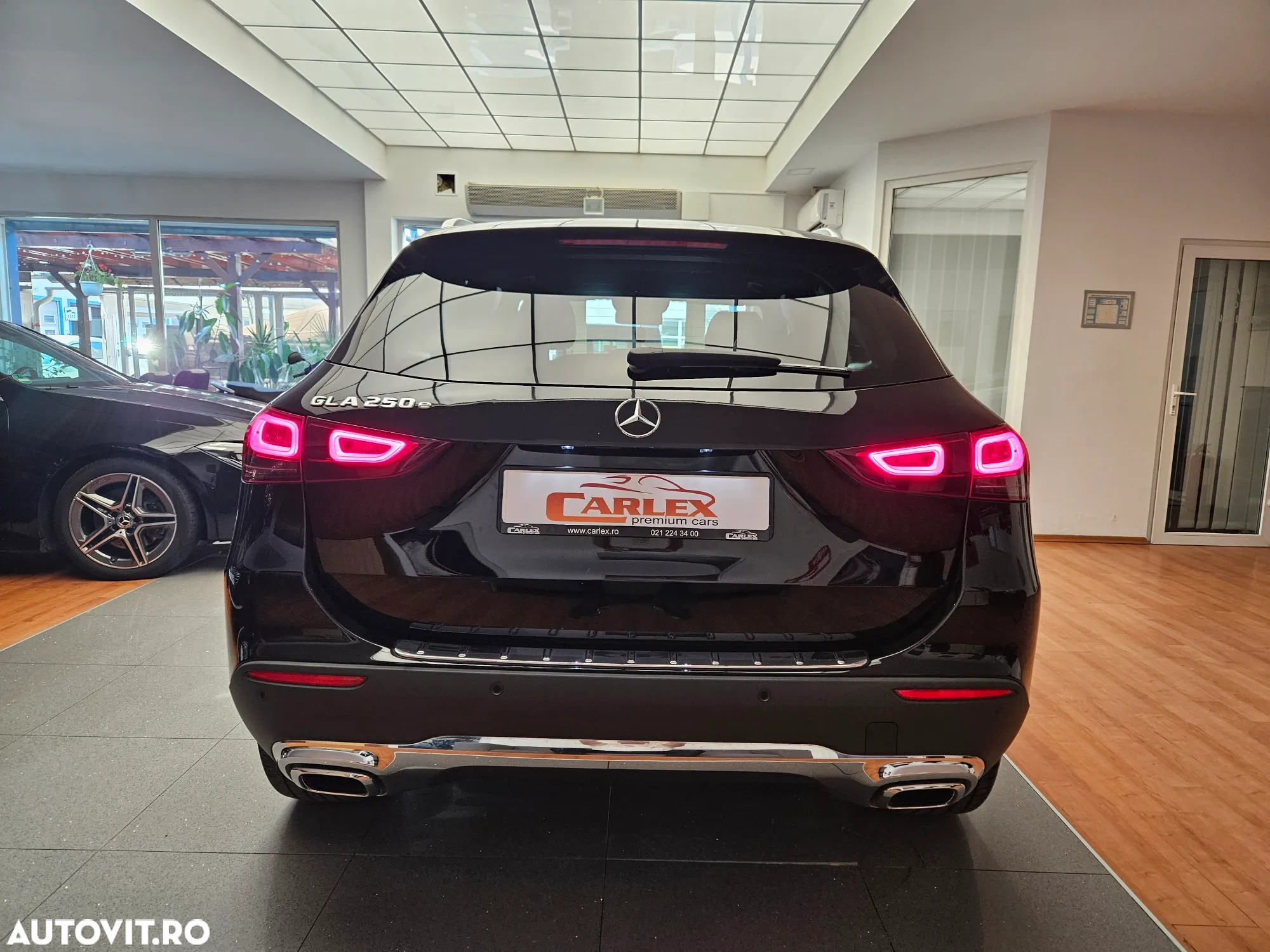 Mercedes-Benz GLA 250 e 8G-DCT Special Edition - 6