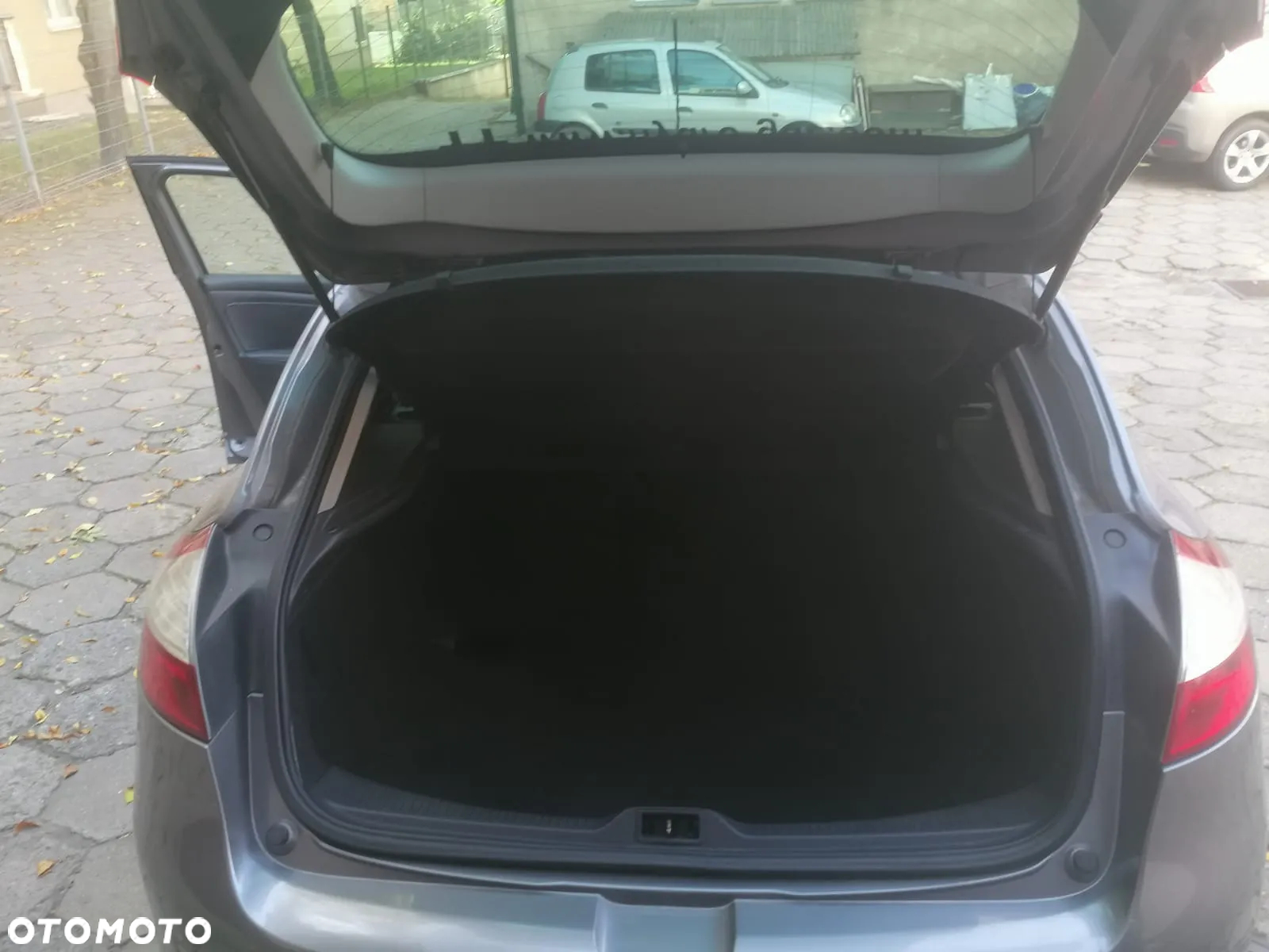 Renault Megane 1.6 16V Dynamique Euro5 - 15