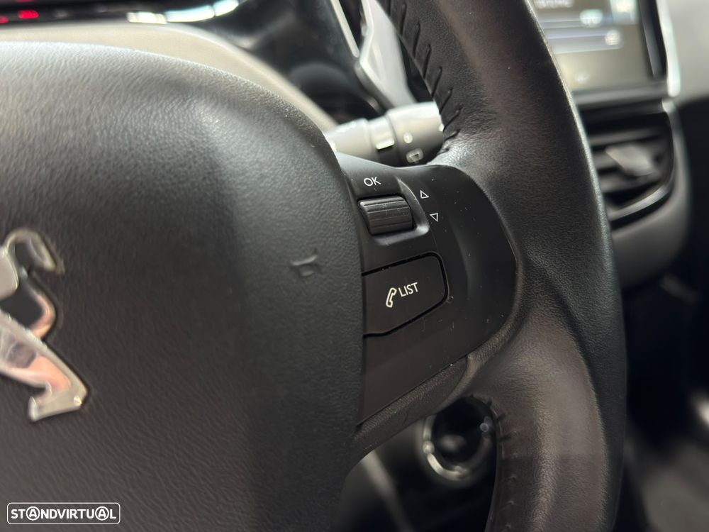 Peugeot 208 1.2 VTi Active - 16