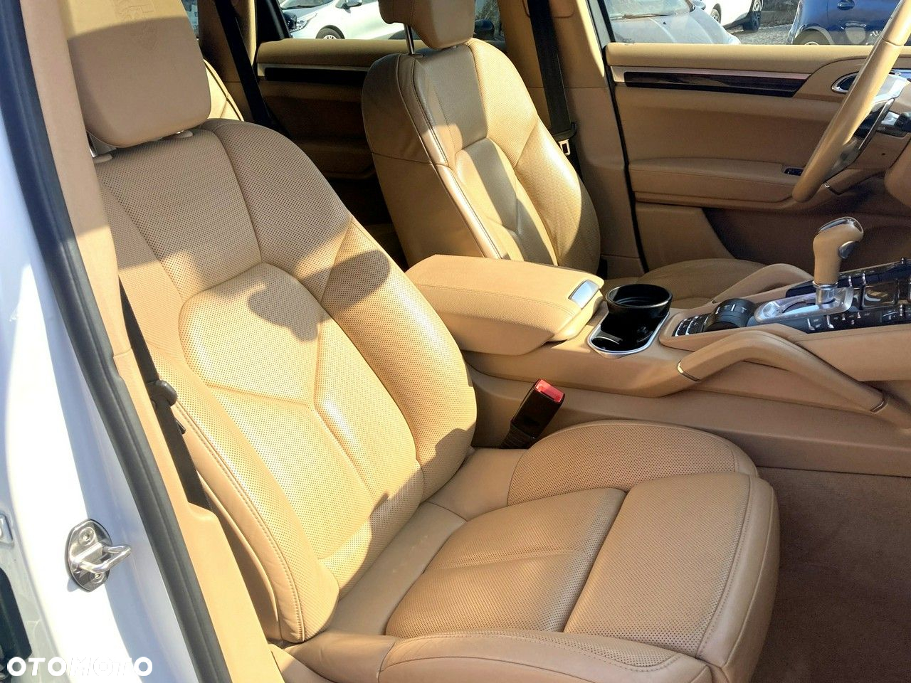 Porsche Cayenne - 14