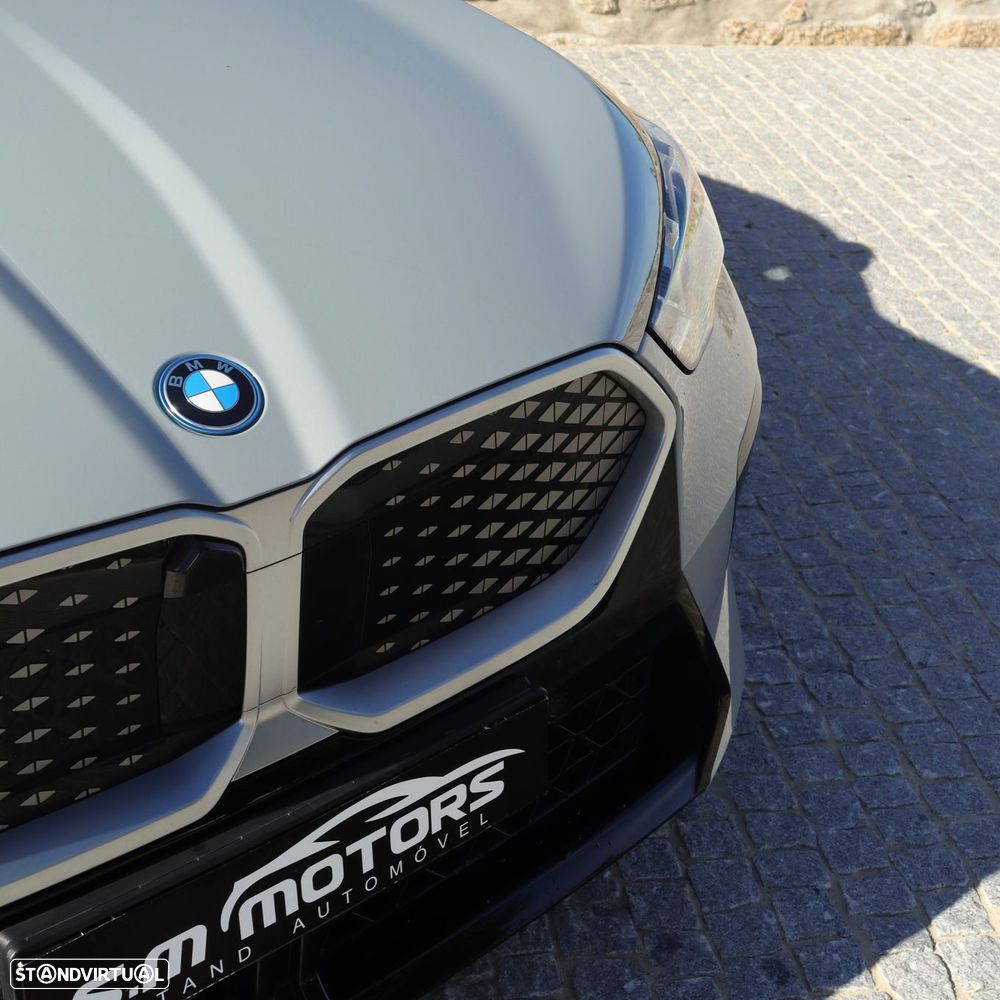 BMW iX2 eDrive20 Pack Desportivo M - 10