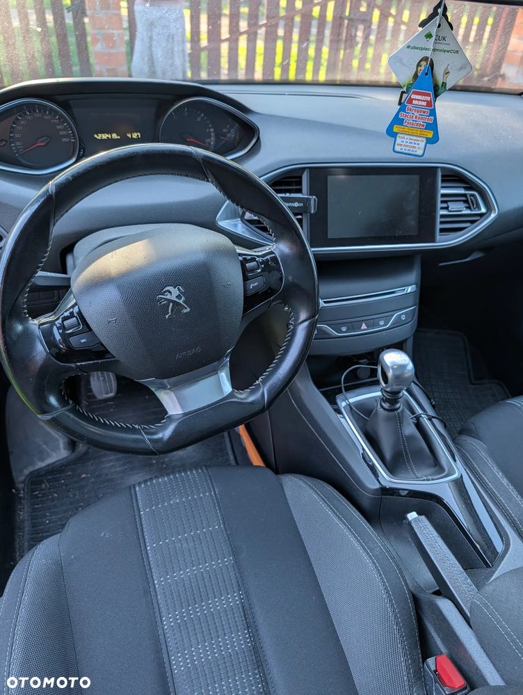Peugeot 308 1.6 BlueHDi Allure S&S - 6