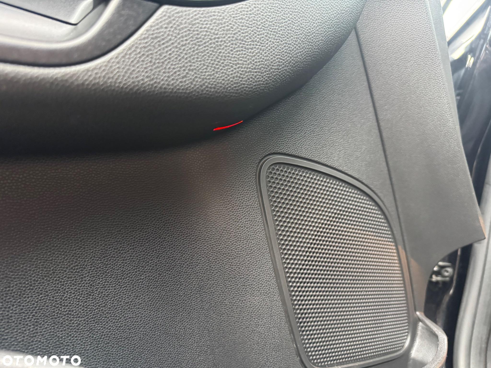 Ford Fiesta 1.0 EcoBoost Titanium - 34