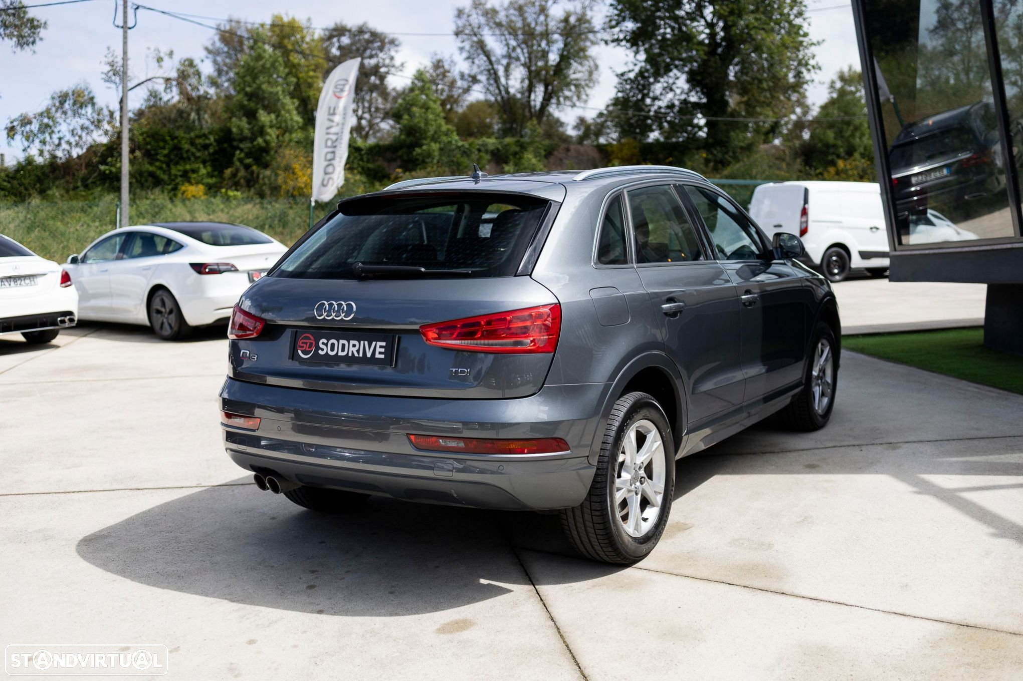Audi Q3 2.0 TDI Sport - 11