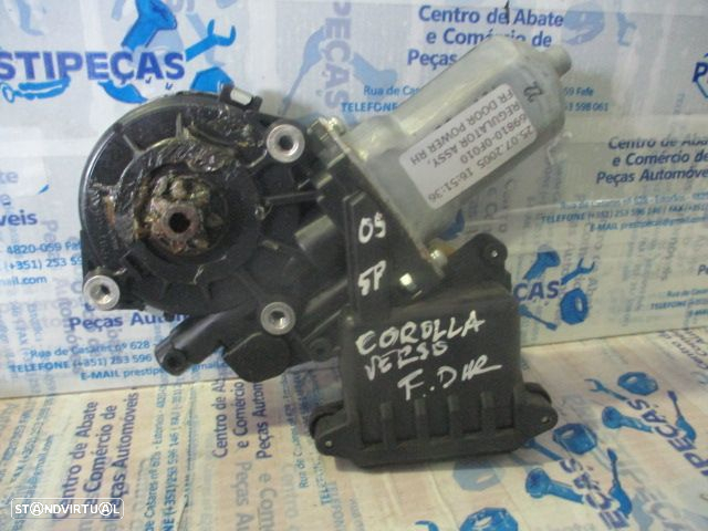 Motor Elevador Vidro 698100F010 99725010 TOYOTA COROLLA VERSO 2005 FD TOYOTA COROLLA 2 VERSO FASE 2 2007 2.2 D4D 136CV 5P PRETO F DRT TOYOTA COROLLA 2 VERSO FASE 1 2006 2.2D4D 136CV 5P CINZENTO FD - 2