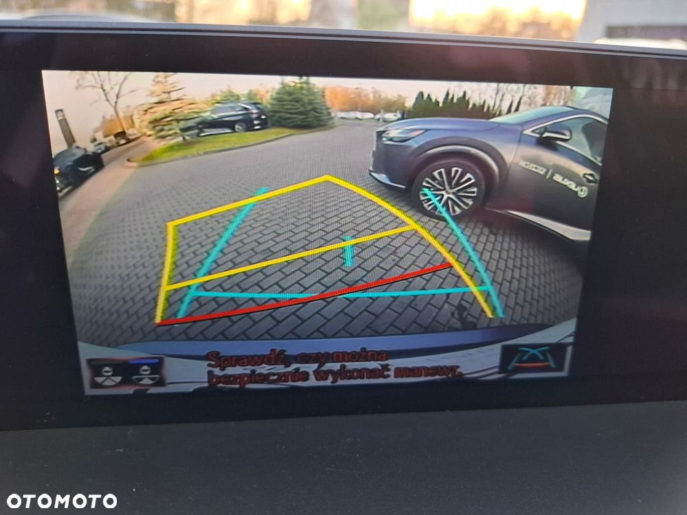 Lexus NX 300h Comfort AWD - 37