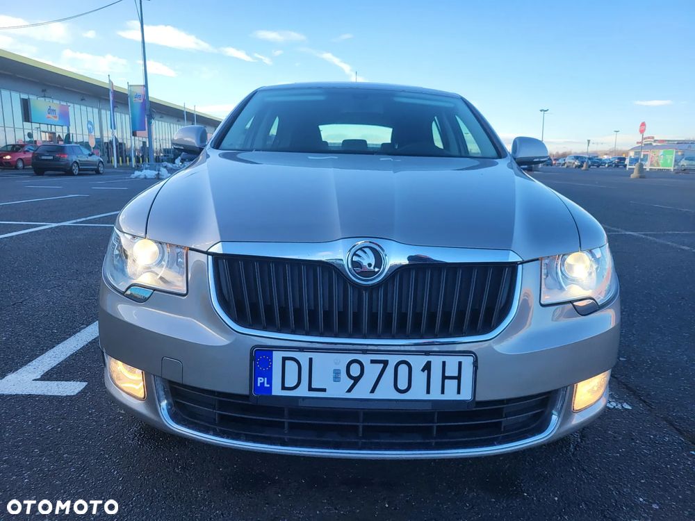 Skoda Superb 1.8 TSI Exclusive - 9