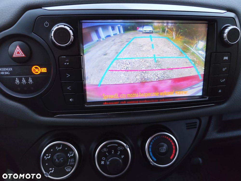 Toyota Yaris - 7