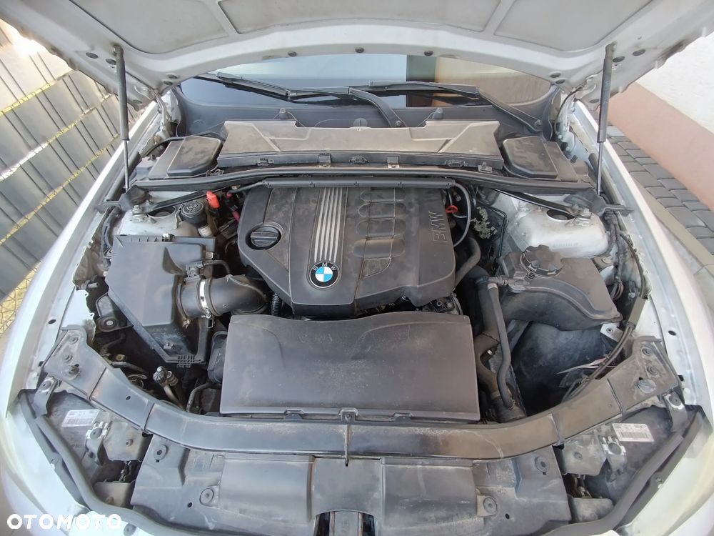 BMW Seria 3 320d Efficient Dynamics - 9