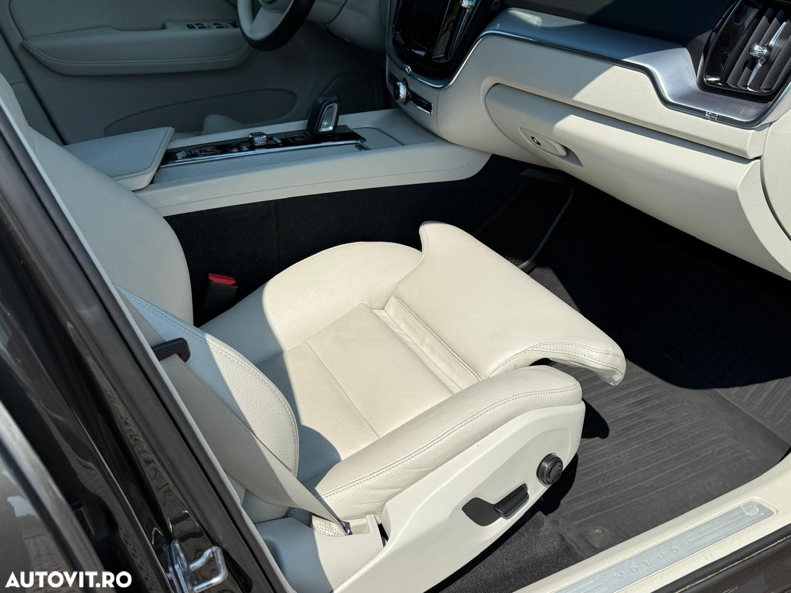 Volvo XC 60 B4 D Geartronic Momentum Pro - 9