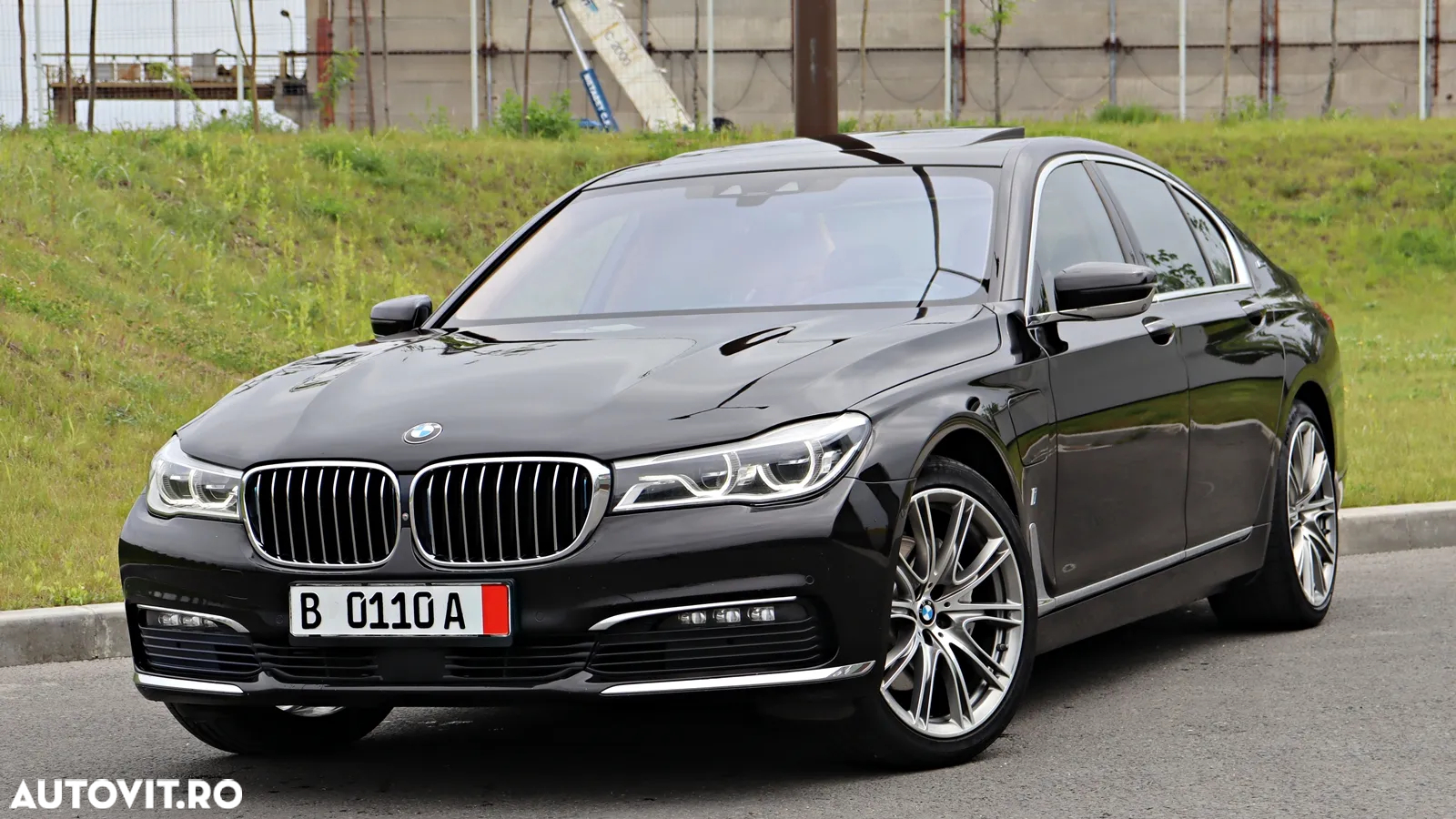 BMW Seria 7 740e iPerformance - 6