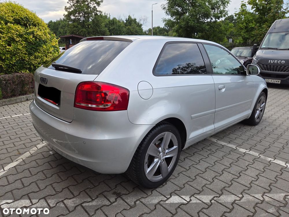 Audi A3 3-drzwiowe 2.0 TDI DPF Ambiente S tronic - 12