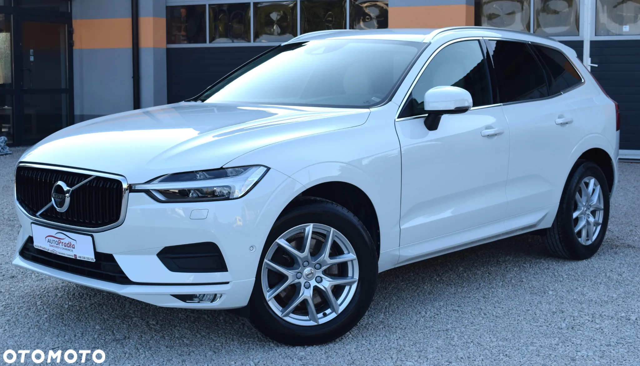 Volvo XC 60 D4 Geartronic Momentum Pro - 6