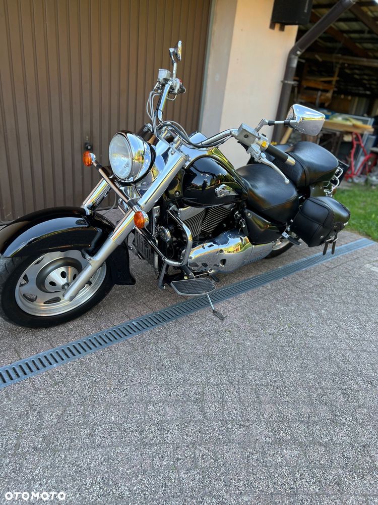 Suzuki Intruder - 6