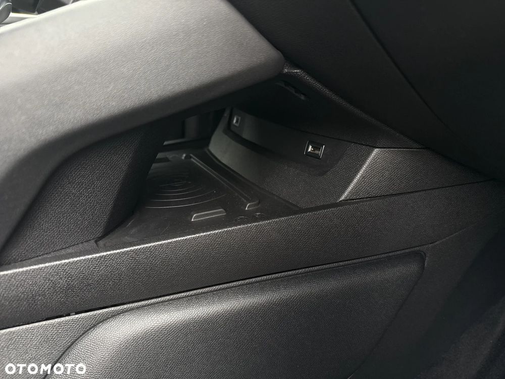 Peugeot 508 1.6 PureTech First Edition S&S EAT8 - 36