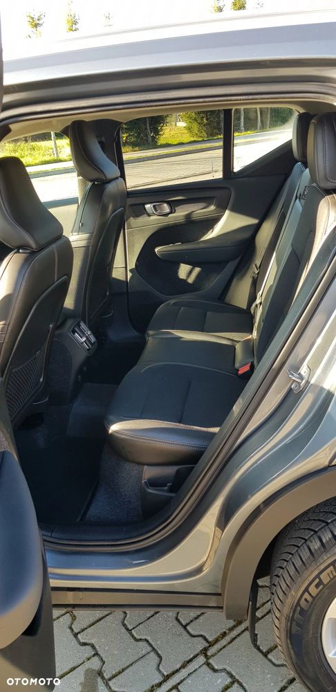 Volvo XC 40 - 32