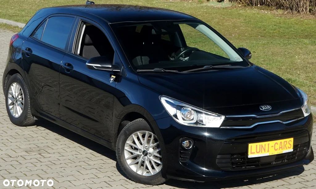 Kia Rio - 1
