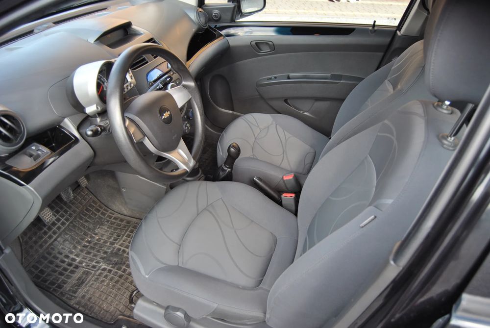Chevrolet Spark 1.0 LS+ Design - 6