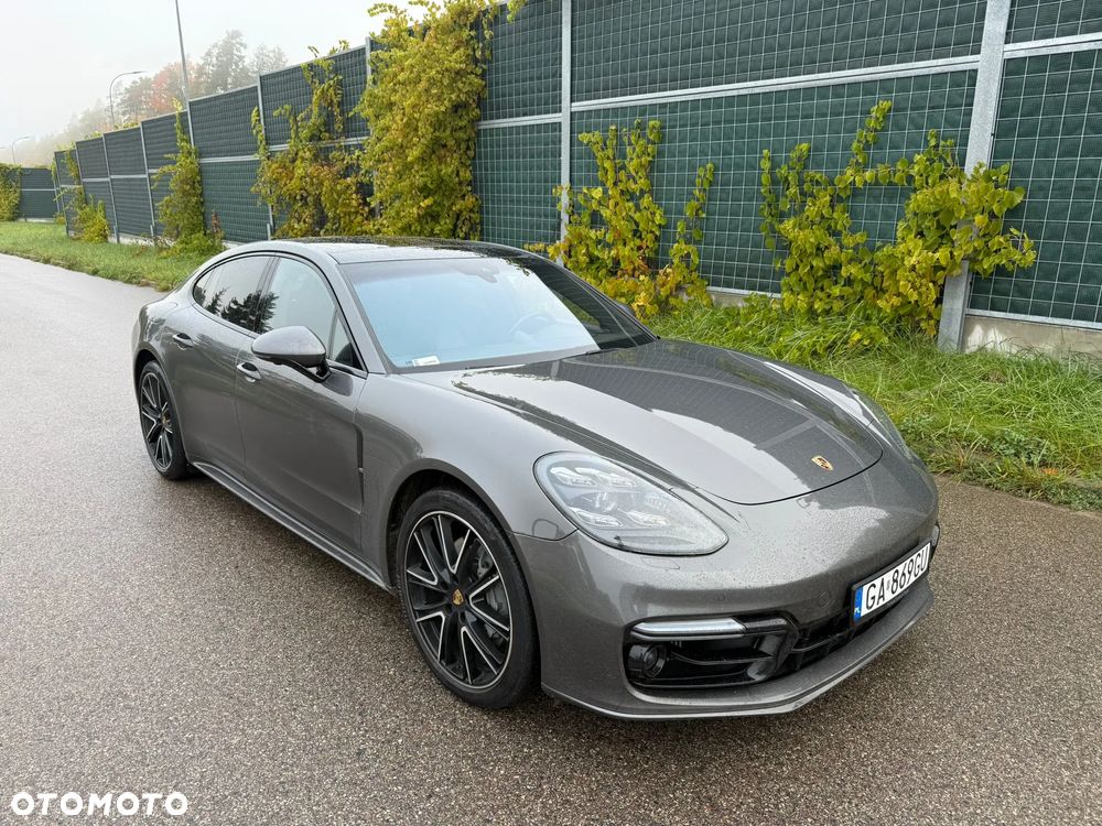 Porsche Panamera 4S - 4