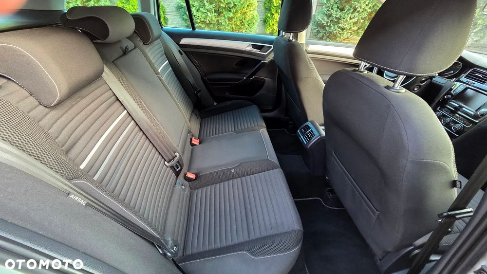 Volkswagen Golf 1.6 TDI BlueMotion Technology Cup - 9