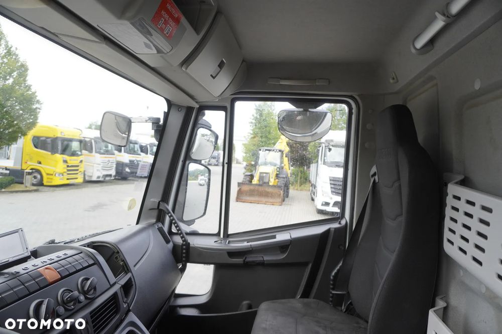 Iveco Eurocargo 140-210 4x2 / Chłodnia Cazaux multitemperatura / Thermoking T-1000R Spectrum_261918 - 16
